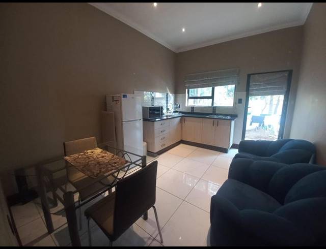 1 BEDROOM PROPERTY TO RENT IN RASLOUW